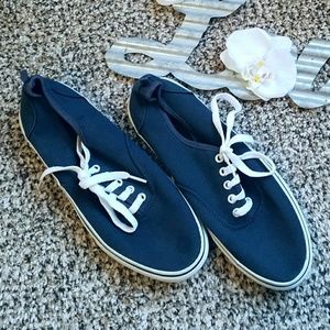 🛍4/15$$ Faded Glory Skate Shoes